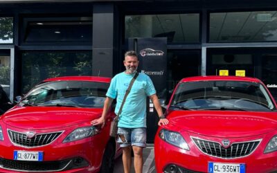 LANCIA Y – HIBRYD -RED